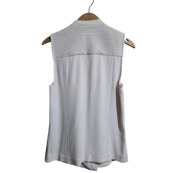 Aritzia Babaton Women's Off-white Sleeveless Jacket - Picture 5 of 6